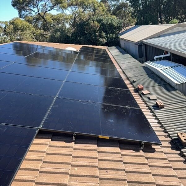 11 kW Solar and 12.8 kWh Battery Installation in Modbury North, SA