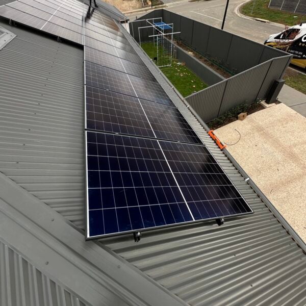 15.68 kW Solar and 41.6 kWh Battery Installation in Mount Barker, SA