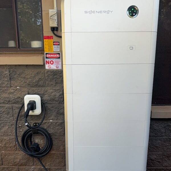 18.53 kW Solar and 45.2 kWh Battery Installation in Cambroon, QLD