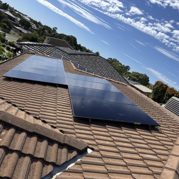 15.3 kW Solar and 39 kWh Battery Installation in Para Hills, SA
