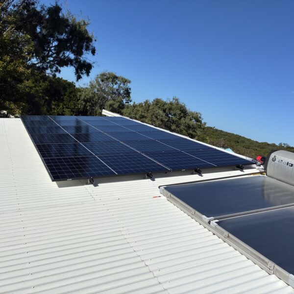 11.4 kW Solar and 24.96 kWh Battery Installation in Castaways Beach, QLD