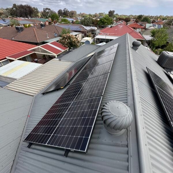 10.56 kW Solar Replacement and Split System Installation in Pooraka, SA